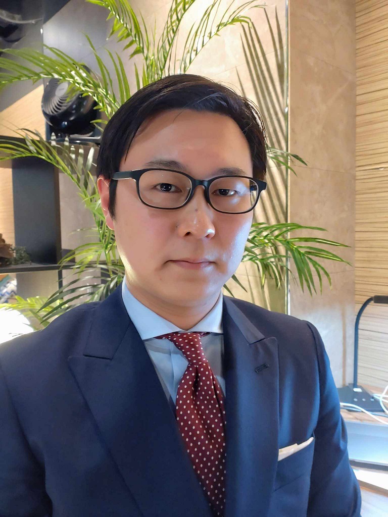 宮田 純也（みやたなおや）

早稲田大学高等学院、早稲田大学教育学部教育学専修卒業、早稲田大学大学院教育学研究科修了（教育学修士）。日本最大級の教育イベント「未来の先生フォーラム」創設や2億7千百万円の奨学金設立など、様々な教育に関する企画や新規事業を実施。株式会社未来の学校教育 代表取締役などを務める。編著に『SCHOOL SHIFT』（明治図書出版）、監修に『16歳からのライフ・シフト』（東洋経済新報社）
